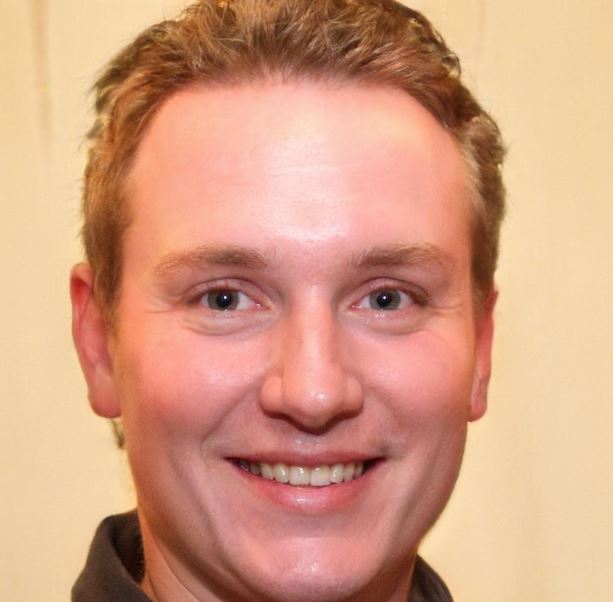 Phil Smith ⭐️⭐️⭐️⭐️⭐️